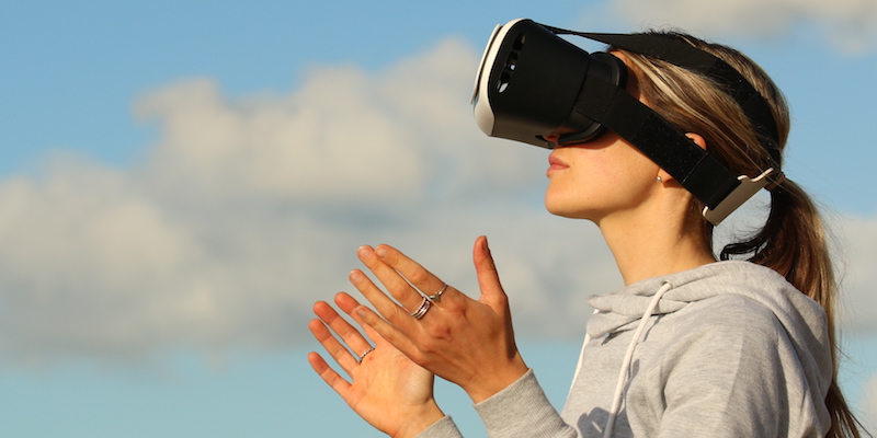 Kết quả hình ảnh cho Virtual reality (VR)